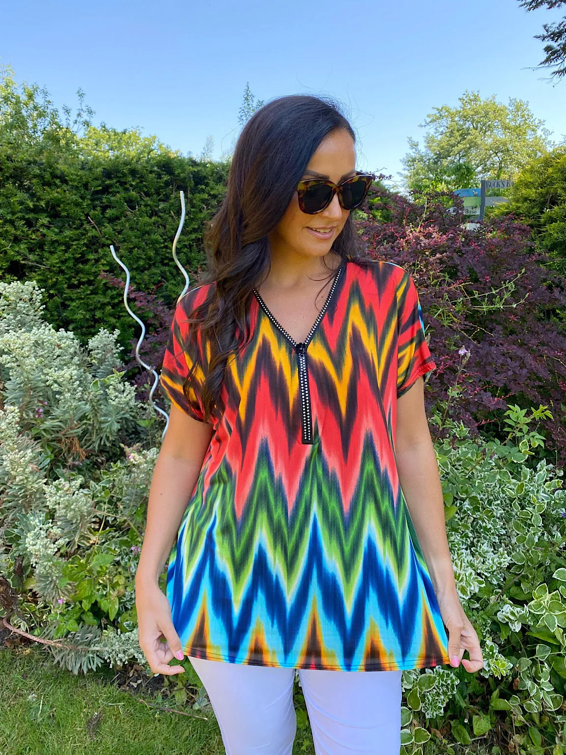 Bright Zig Zag Zip Top Cassie