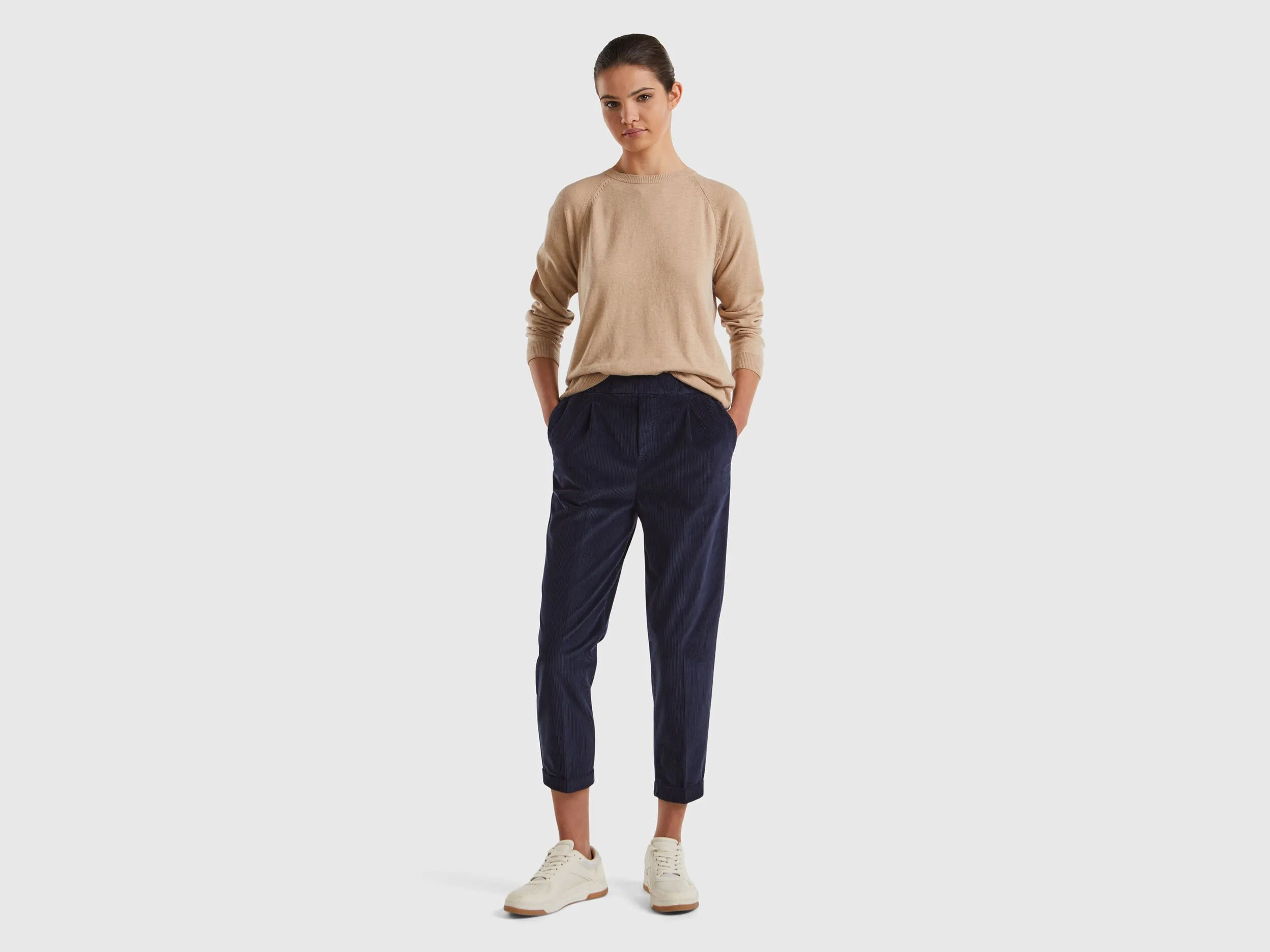 Camel crew neck sweater in cashmere and wool blend - Beige | Benetton