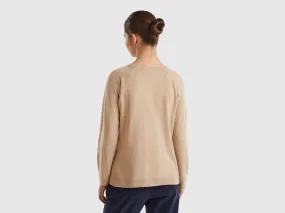 Camel crew neck sweater in cashmere and wool blend - Beige | Benetton