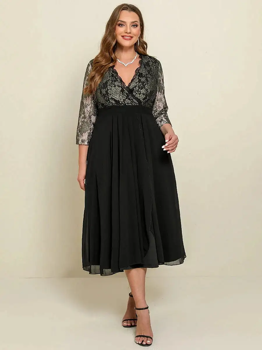 Floral Black Lace Plus Size Maxi Dress with V-Neck and Dolman Sleeves