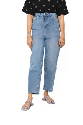 HIGH-WAIST REGULAR LENGTH JEANSS