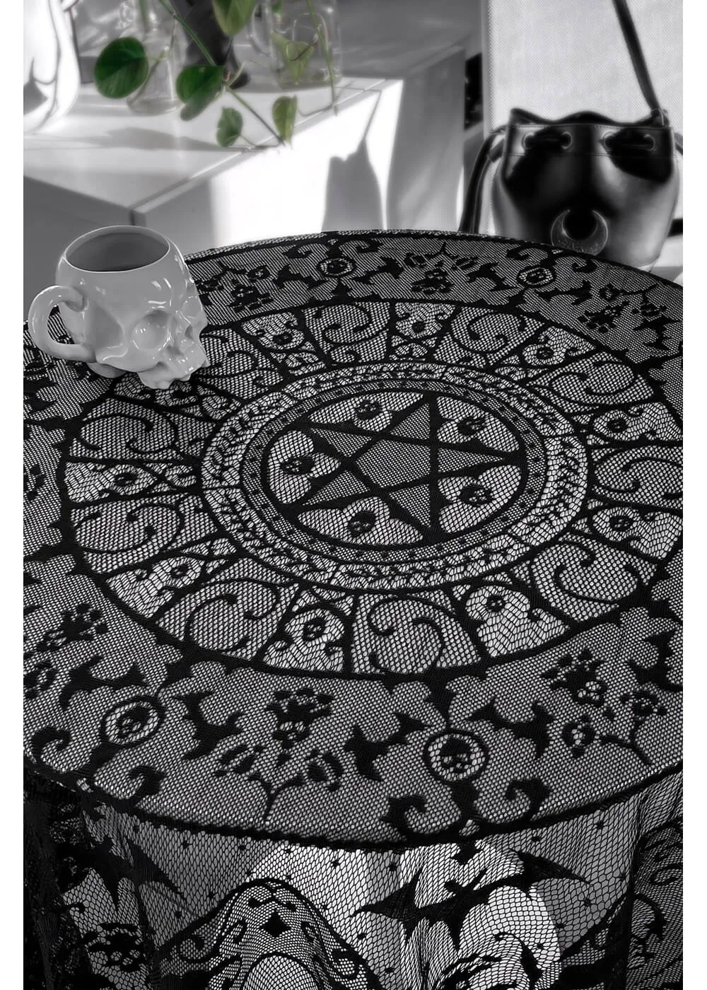 Killstar Asra Lace Tablecloth Black