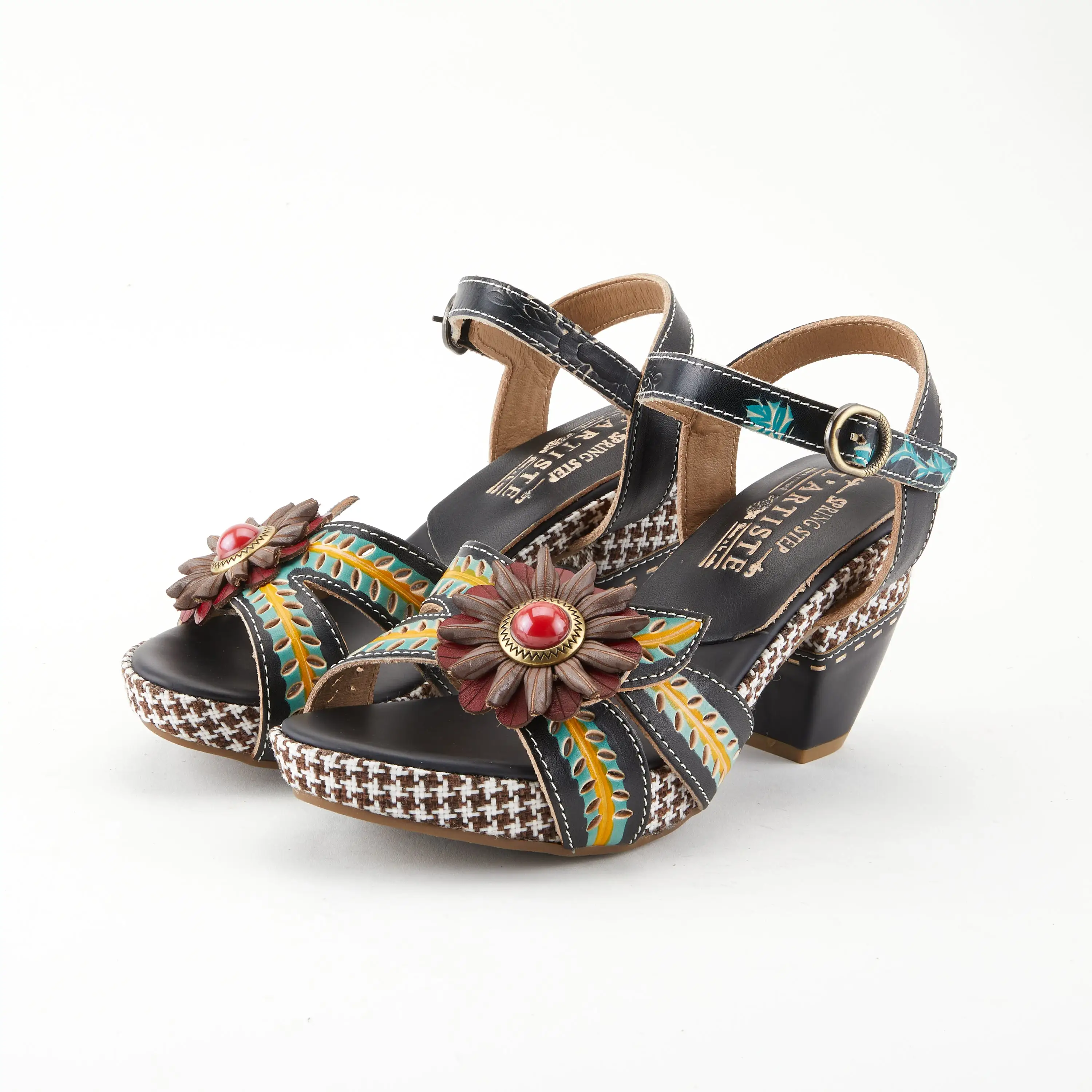 L'ARTISTE ASTARR SANDALS