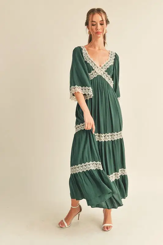 The Cecily Lace Maxi Dress in Hunter Green